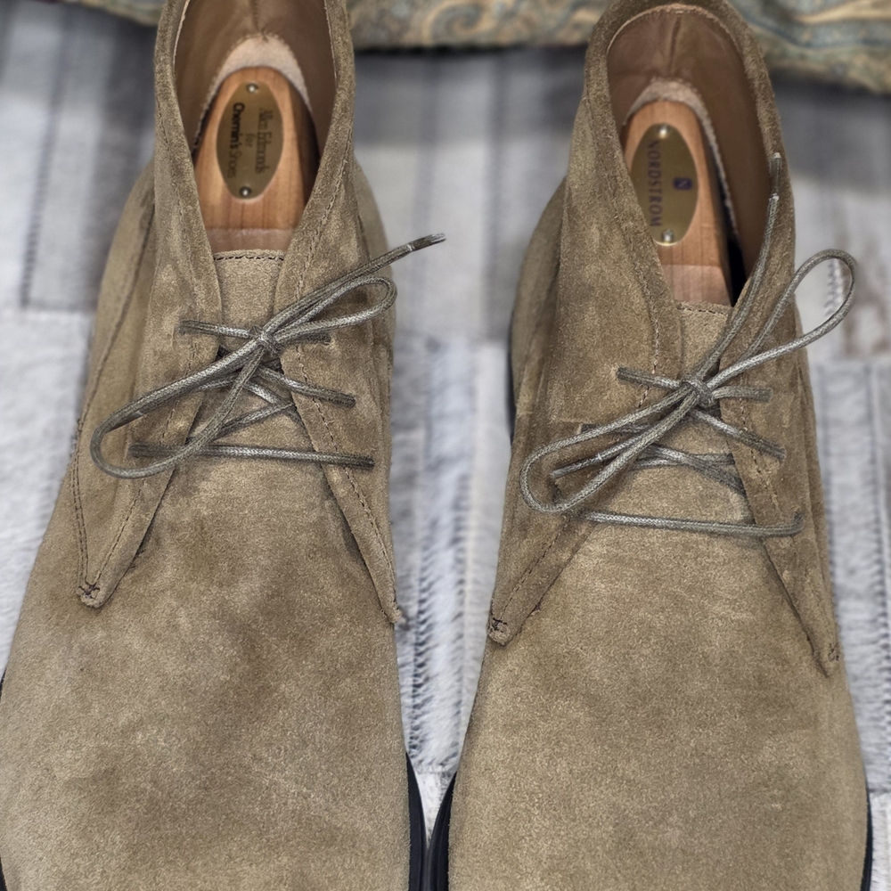 Bruno Magli Brown Suede Chukka Boots. NWOB